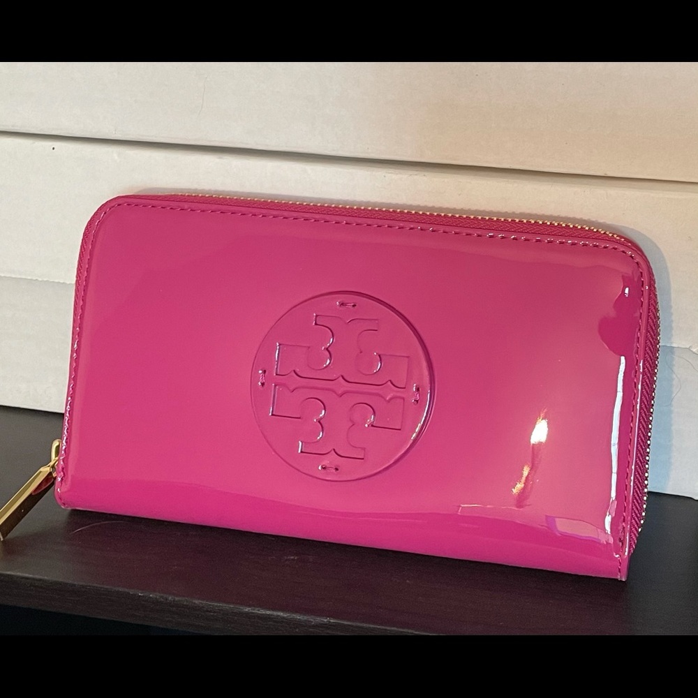 Tory Burch Patent Wallet